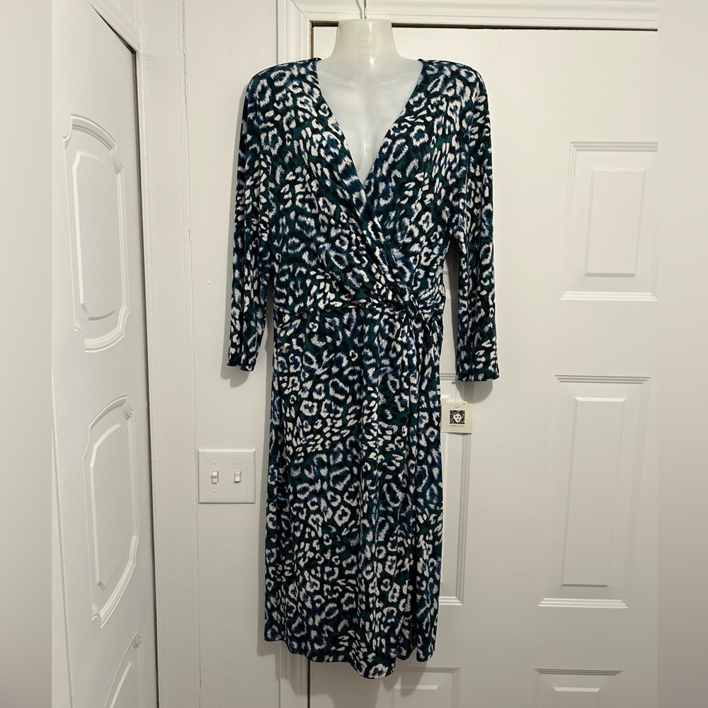 Anne Klein Faux Wrap Side Twist Dress Green Surplice Animal Print Size 14 NWT
